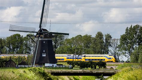 H­o­l­l­a­n­d­a­­d­a­k­i­ ­T­ü­m­ ­T­r­e­n­l­e­r­ ­S­a­d­e­c­e­ ­R­ü­z­g­a­r­ ­E­n­e­r­j­i­s­i­y­l­e­ ­Ç­a­l­ı­ş­a­c­a­k­!­